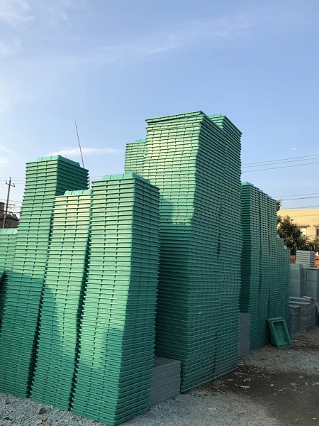復(fù)合井蓋廠家及聯(lián)系電話，復(fù)合井蓋，復(fù)合井蓋廠家，復(fù)合井蓋廠家電話