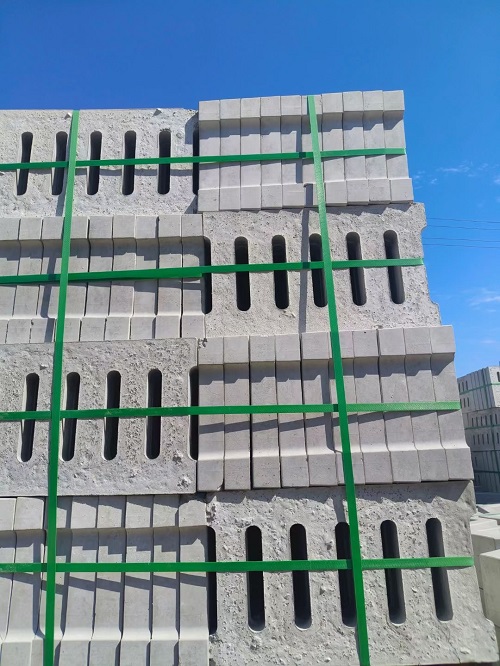 水泥井蓋模具，井蓋生產(chǎn)，模具制作，市政建設(shè)，水泥井蓋